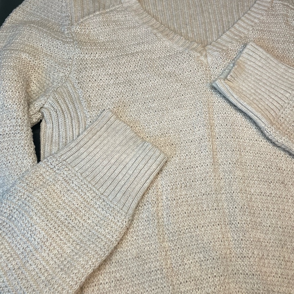 Calvin Klein Jeans Soft 100% Cotton V-Neck Sweater - Picture 13 of 13